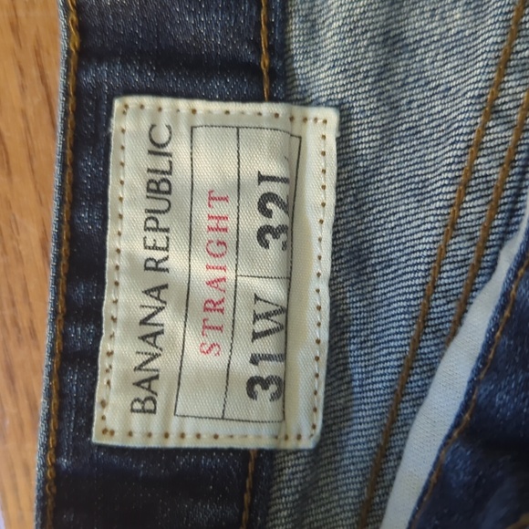 Banana Republic Blue Jeans 31" x 32" (Very Good Condition. Well faded.) - Picture 2 of 8
